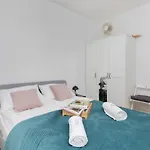 Nowa Letnica With Sauna & Gym & Kids Play In By Renters Gdańsk