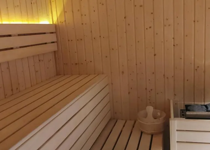 公寓 Nowa Letnica With Sauna & Gym & Kids Play In By Renters 格但斯克