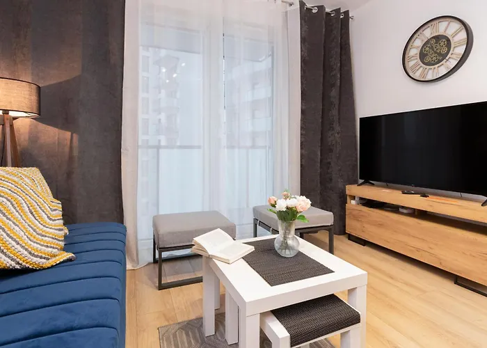 公寓 Nowa Letnica With Sauna & Gym & Kids Play In By Renters 格但斯克