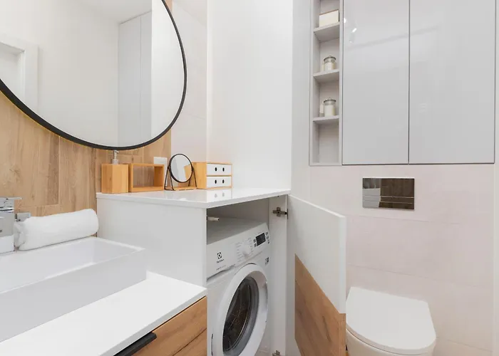 公寓 Nowa Letnica With Sauna & Gym & Kids Play In By Renters 格但斯克